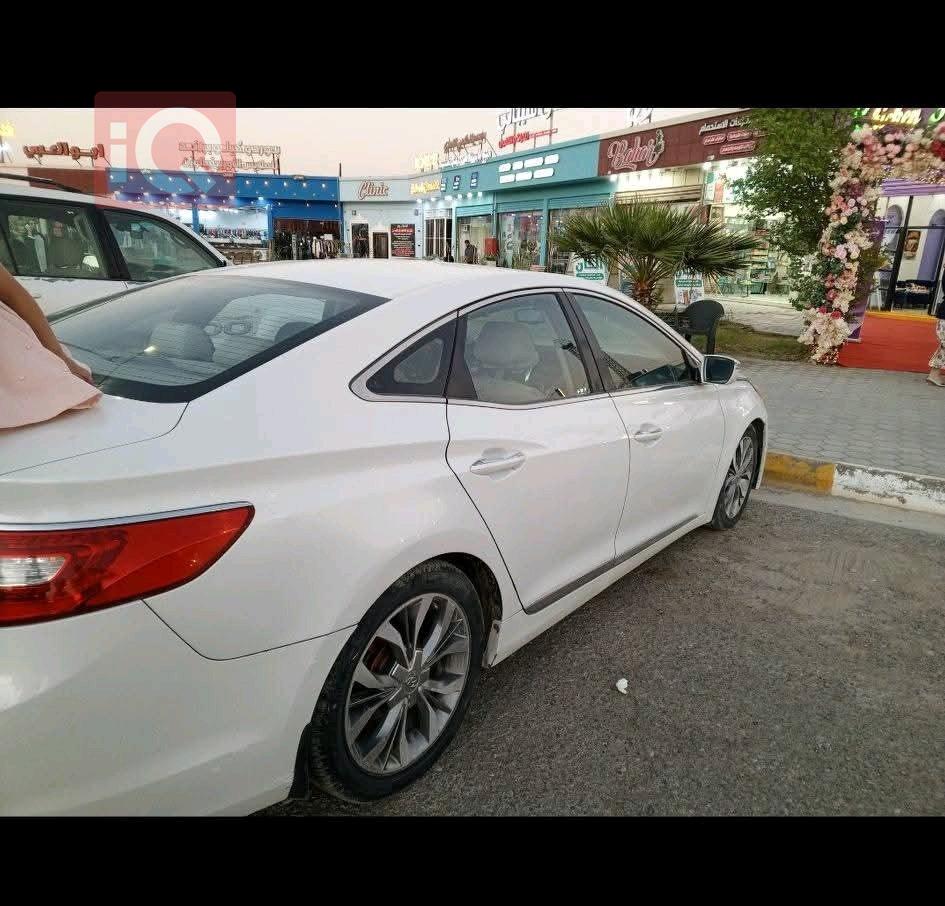 هيونداي أزيرا